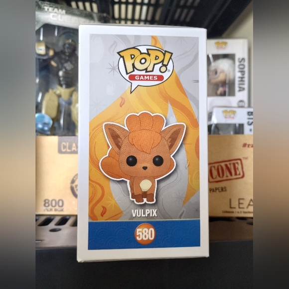 Flocked Vulpix Funko POP! Pokemon Fall Convention Exclusive - Picture 3 of 8